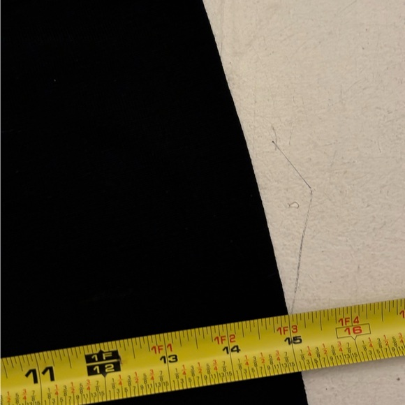 Fine merino wool mini. Soft. Stretch. - Picture 3 of 3